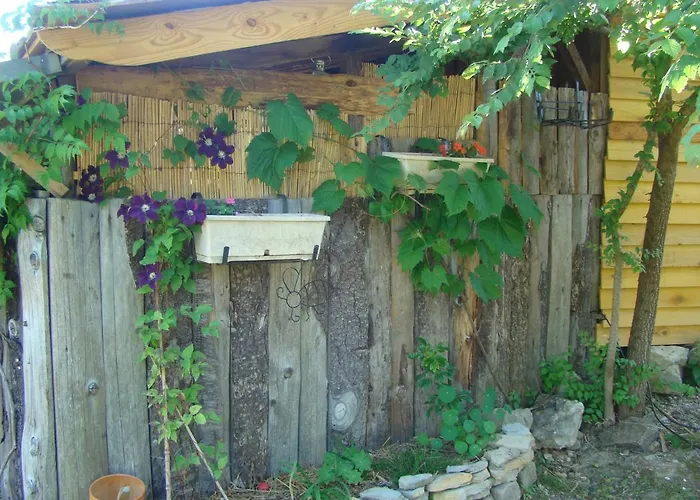 Bed & Breakfast La Ruche 3*